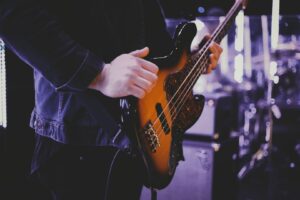 how to mix bass guitar in logic pro x - decibel peak academy