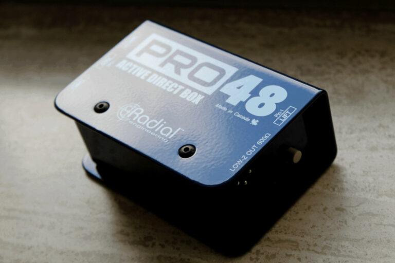 2 of the best budget di boxes for bass and guitar - decibel peak