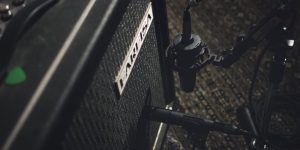 6 best microphones for recording electric guitar at home - decibel peak